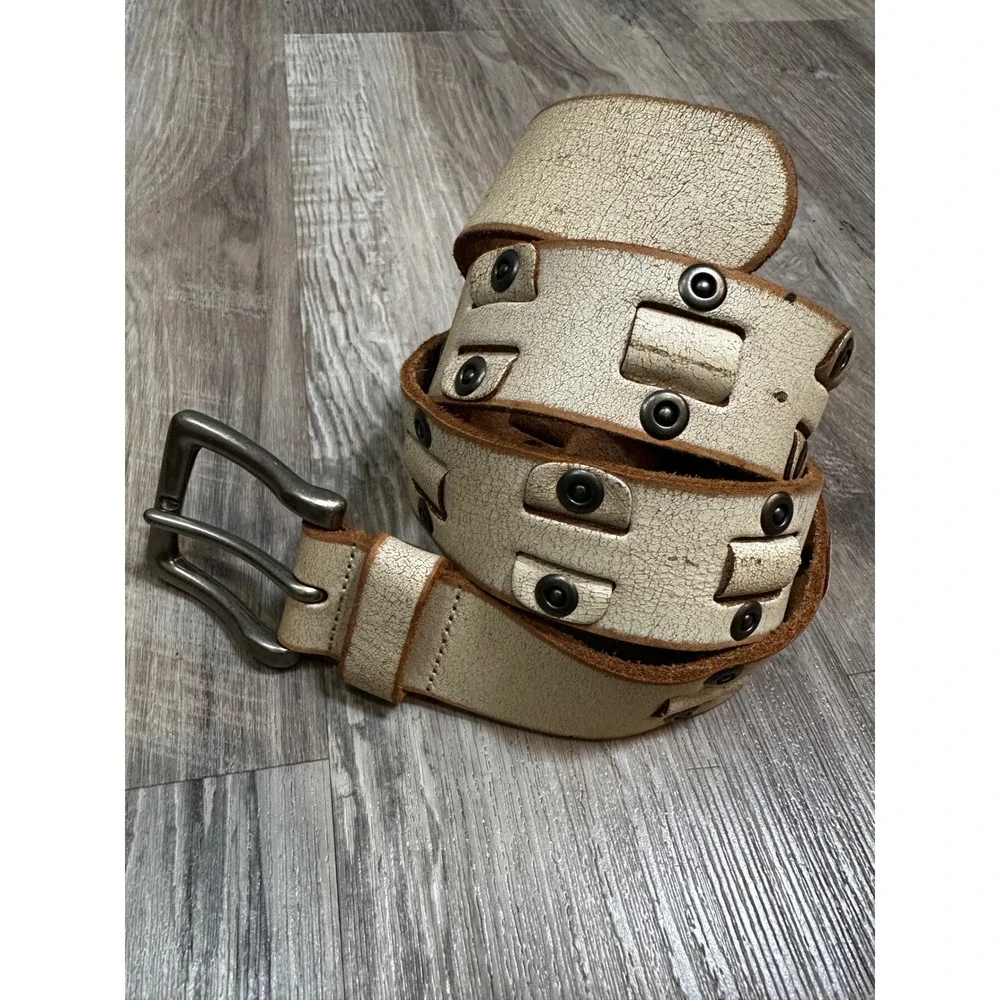 Fossil Mens Ivory Distressed Cracked Leather Studded Belt Size 34